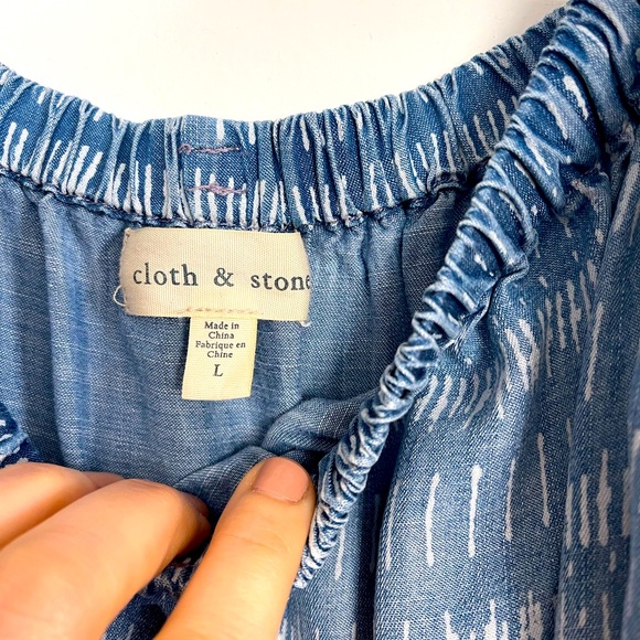 Cloth and Stone Denim Jumper! Excellent condition. - Picture 3 of 3